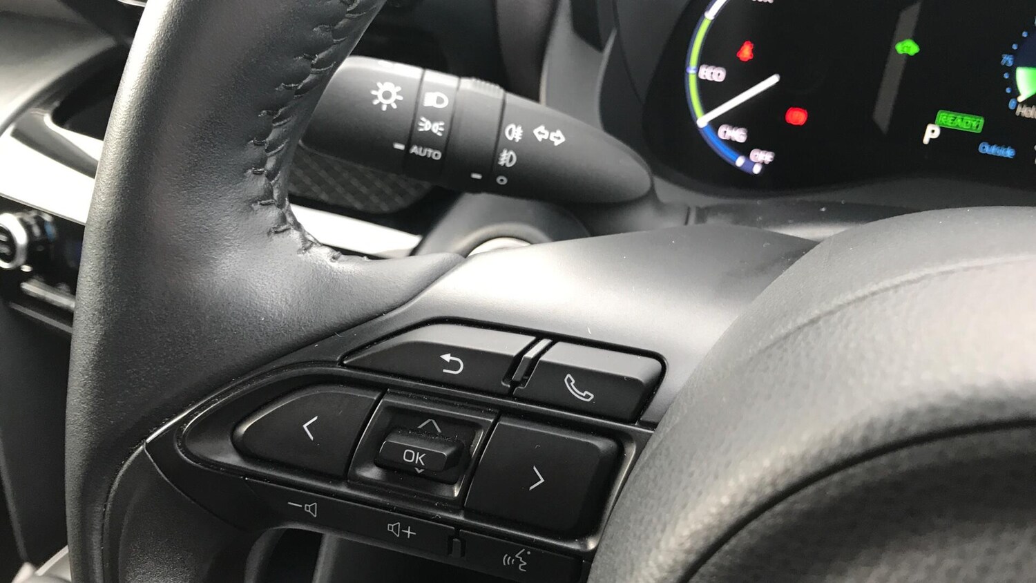 Used Toyota Yaris Cross 2022 for sale - 76472604: Photo 24