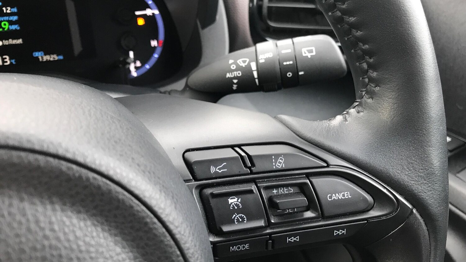 Used Toyota Yaris Cross 2022 for sale - 76472604: Photo 25