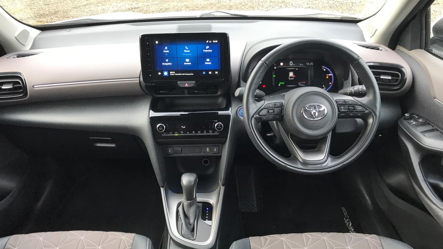 Used Toyota Yaris Cross 2022 for sale - 76472604: Photo 5