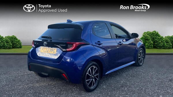 Used Toyota Yaris 2022 for sale - 76122200: Photo 2