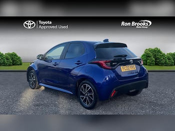 Used Toyota Yaris 2022 for sale - 76122200: Photo 4