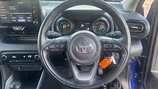 Used Toyota Yaris 2022 for sale - 76122200: Photo 6