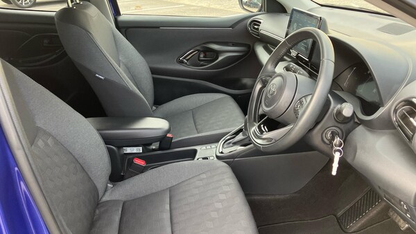 Used Toyota Yaris 2024 for sale - 76084271: Photo 11