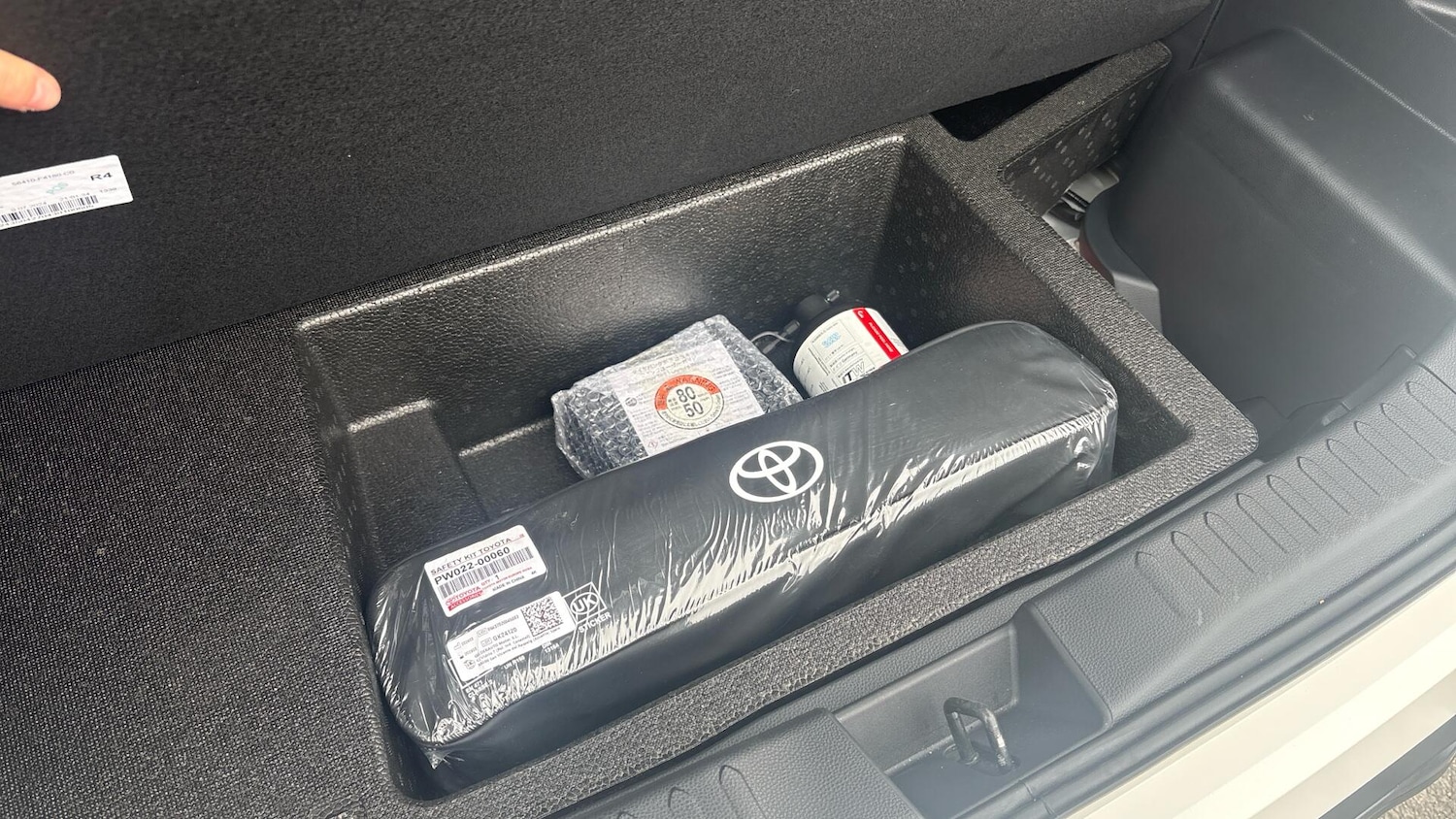 Used Toyota C-HR 2024 for sale - 77982465: Photo 22