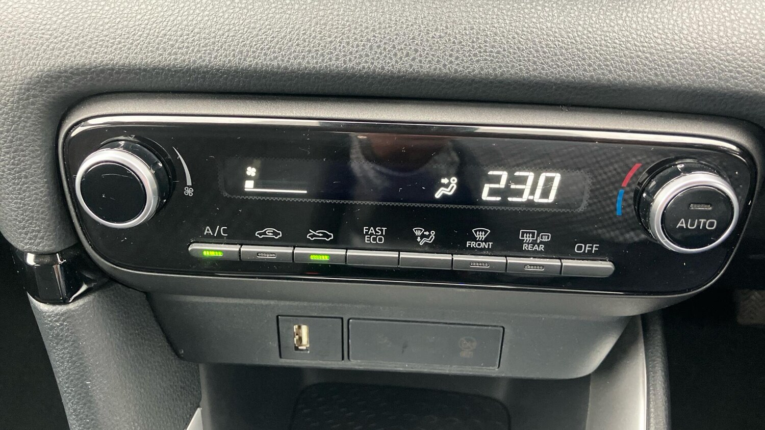 Used Toyota Yaris 2023 for sale - 76735155: Photo 25