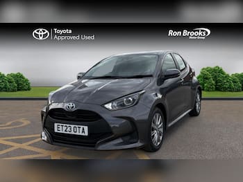 Used Toyota Yaris 2023 for sale - 79847399: Photo