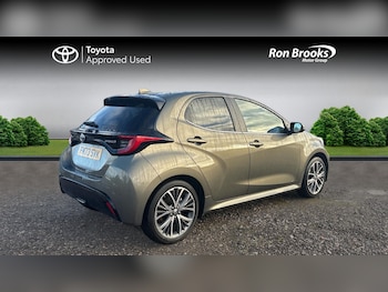 Used Toyota Yaris 2023 for sale - 76735254: Photo