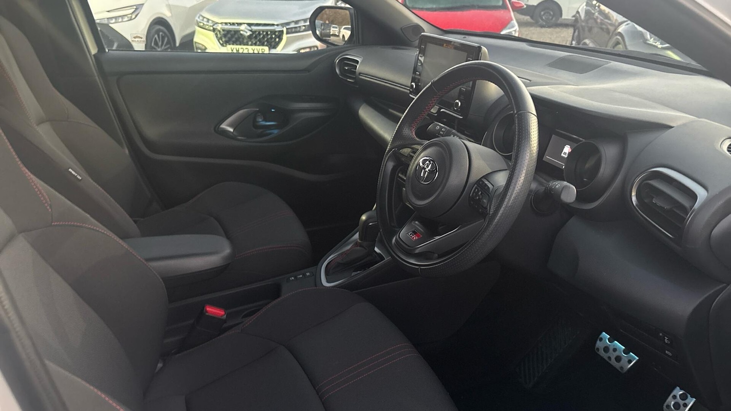 Used Toyota Yaris 2022 for sale - 77029035: Photo 11