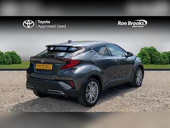 Used Toyota C-HR 2023 for sale - 75915197: Photo