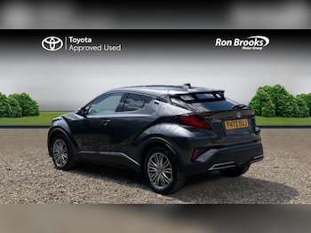 Used Toyota C-HR 2023 for sale - 75915197: Photo