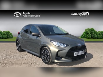 Used Toyota Yaris 2023 for sale - 79413040: Photo
