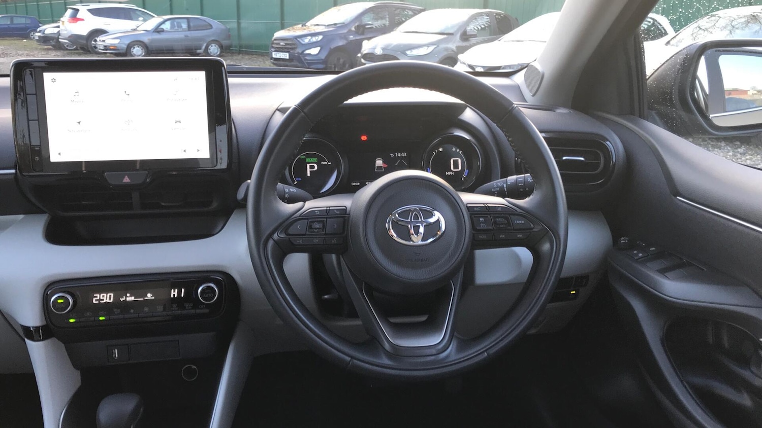 Used Toyota Yaris 2023 for sale - 76645334: Photo 6