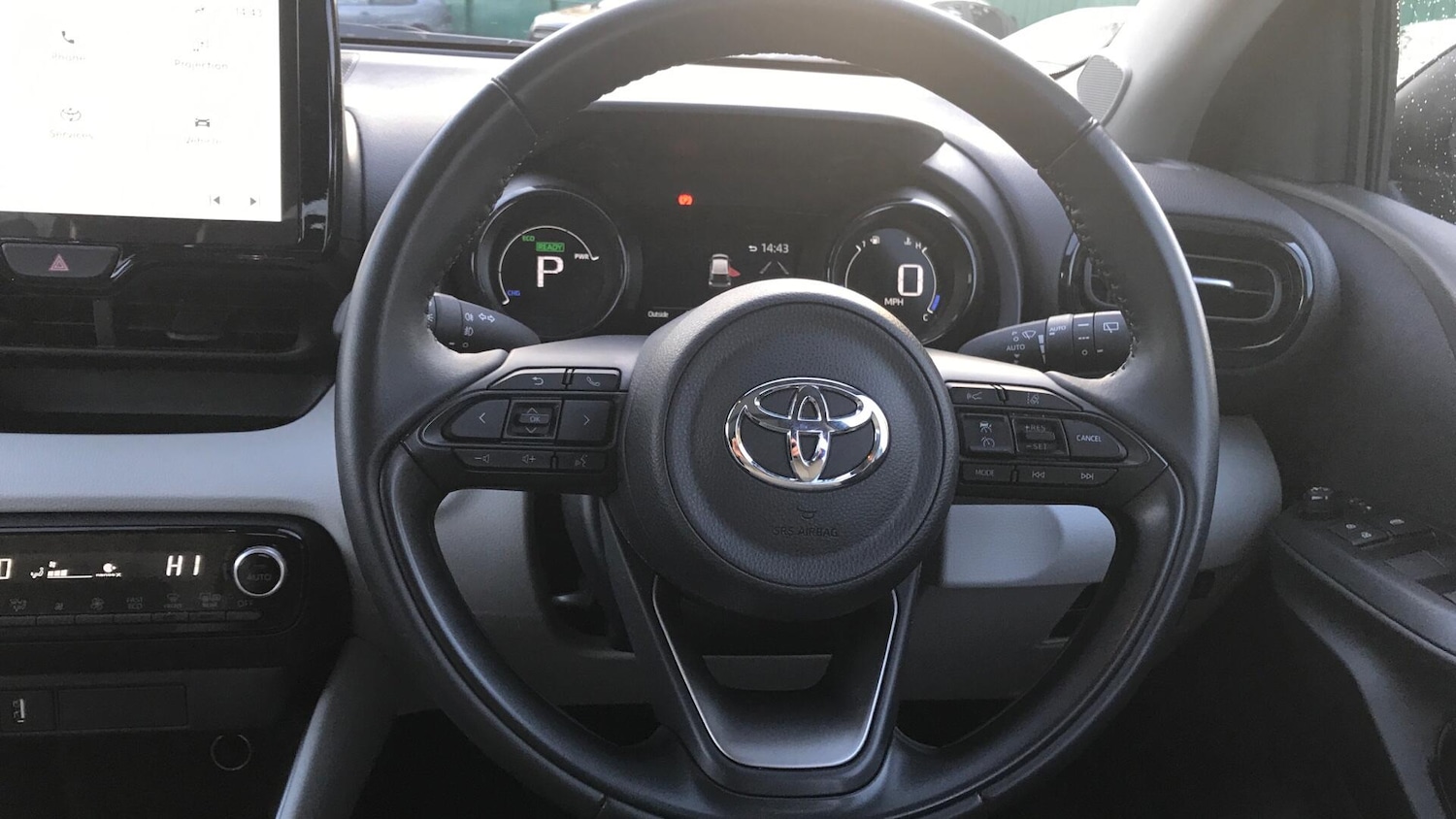 Used Toyota Yaris 2023 for sale - 76645334: Photo 8