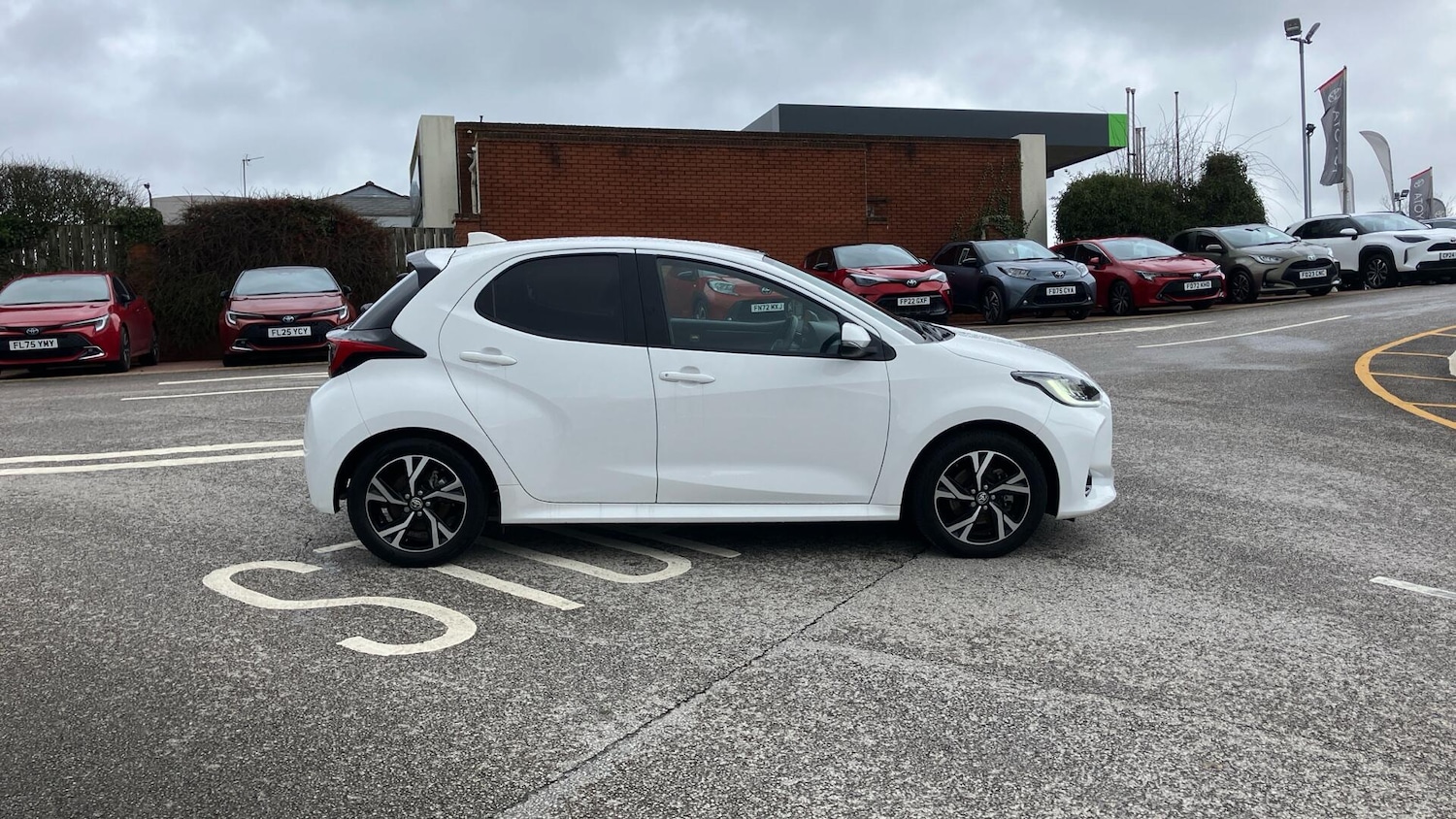 Used Toyota Yaris 2024 for sale - 77412390: Photo 16