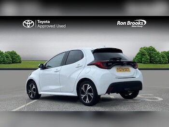 Used Toyota Yaris 2024 for sale - 77412390: Photo
