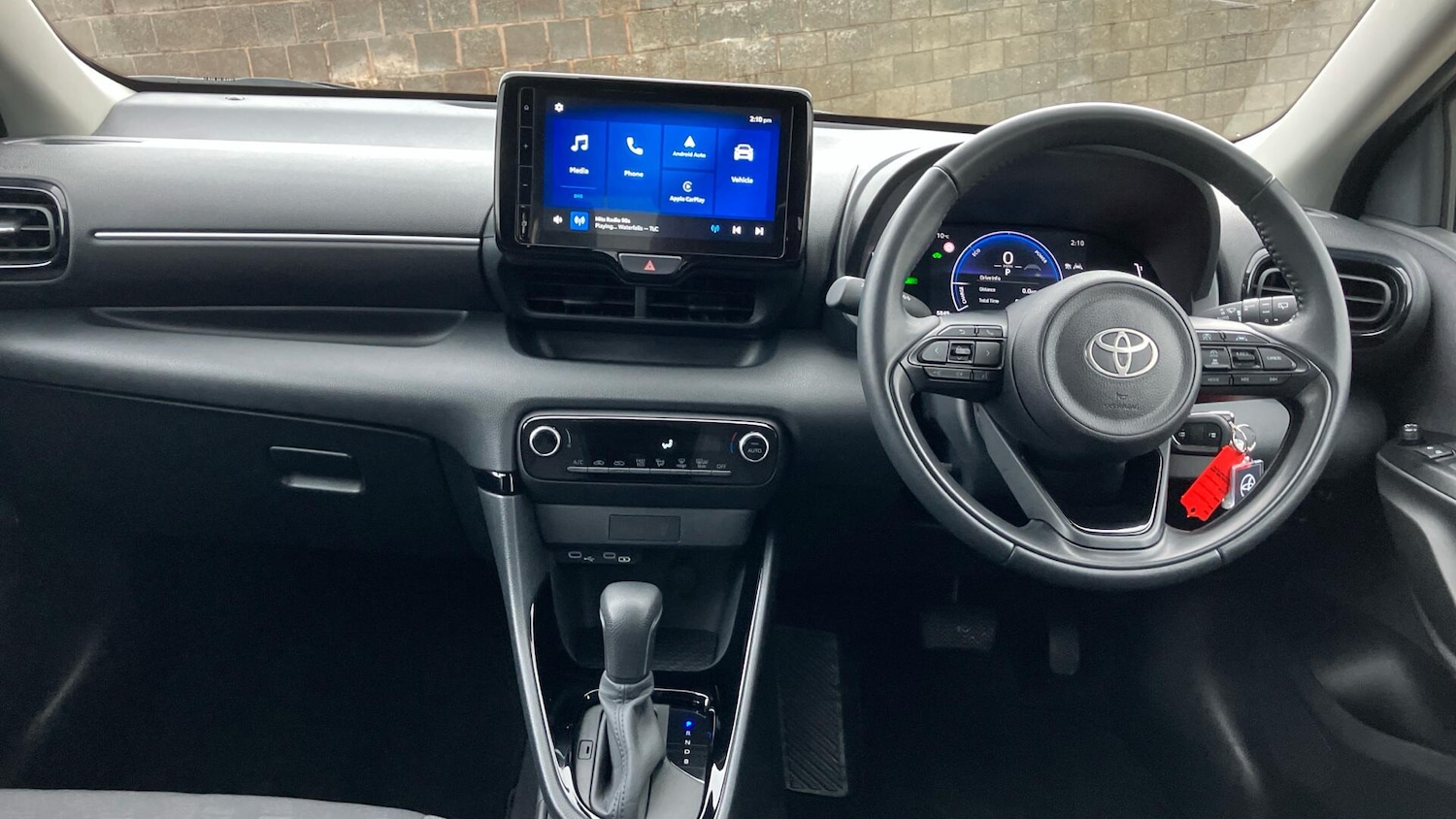 Used Toyota Yaris 2024 for sale - 77412390: Photo 5