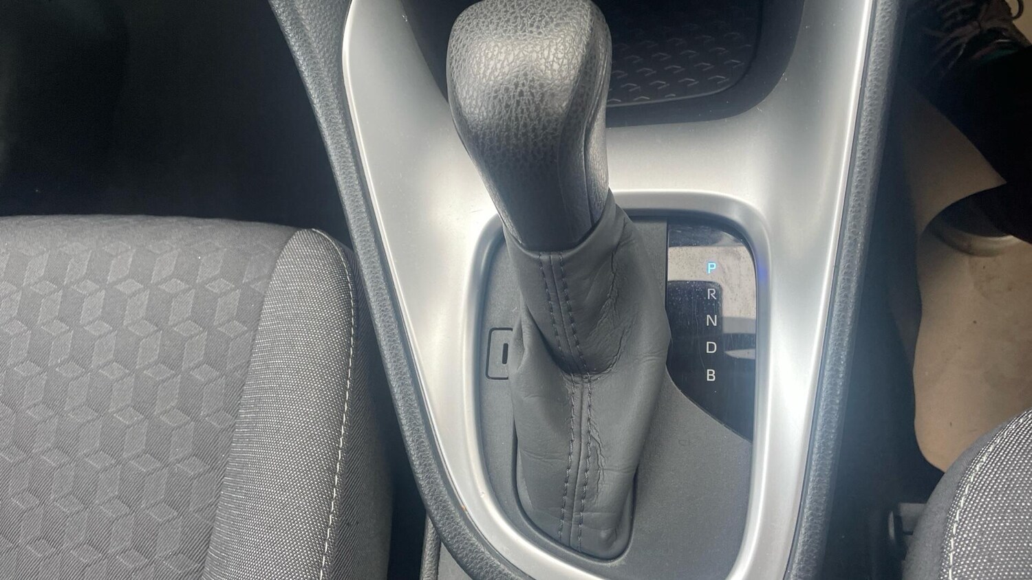 Used Toyota Yaris 2022 for sale - 77254528: Photo 23