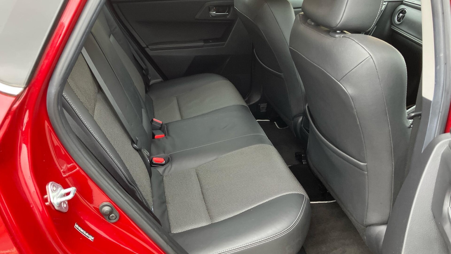 Used Toyota Auris 2018 for sale - 77853915: Photo 12