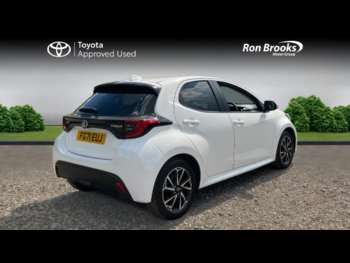Used Toyota Yaris 2021 for sale - 74585397: Photo