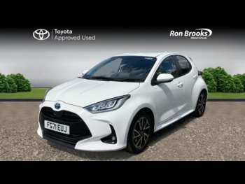 Used Toyota Yaris 2021 for sale - 74585397: Photo