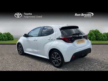 Used Toyota Yaris 2021 for sale - 74585397: Photo