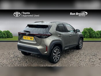 Used Toyota Yaris Cross 2024 for sale - 76975592: Photo