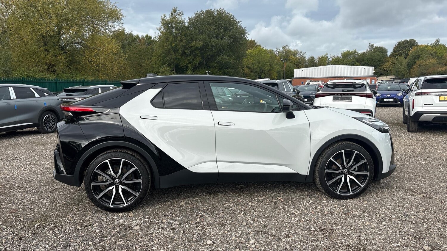 Used Toyota C-HR 2024 for sale - 76179687: Photo 16