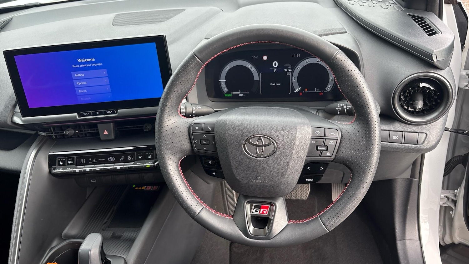 Used Toyota C-HR 2024 for sale - 76179687: Photo 6