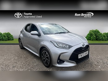 Used Toyota Yaris 2023 for sale - 79049737: Photo