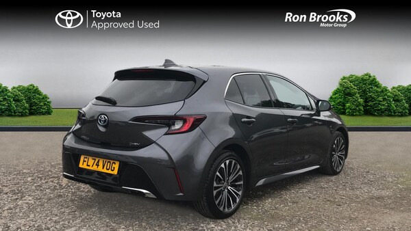Used Toyota Corolla 2024 for sale - 76227330: Photo 2
