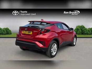 Used Toyota C-HR 2023 for sale - 79475590: Photo