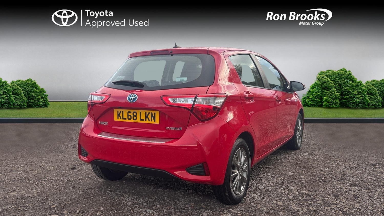 Used Toyota Yaris 2019 for sale - 76318074: Photo 2