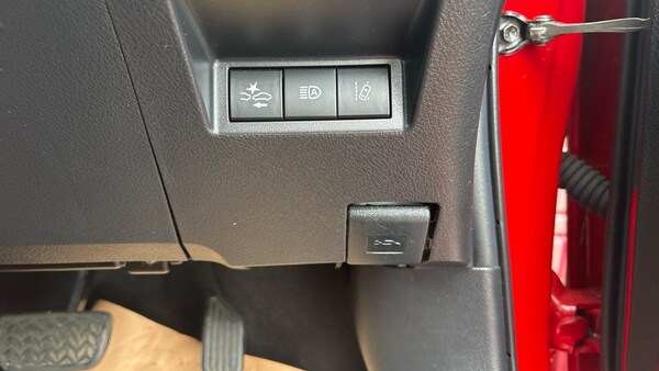 Used Toyota Yaris 2019 for sale - 76318074: Photo 24