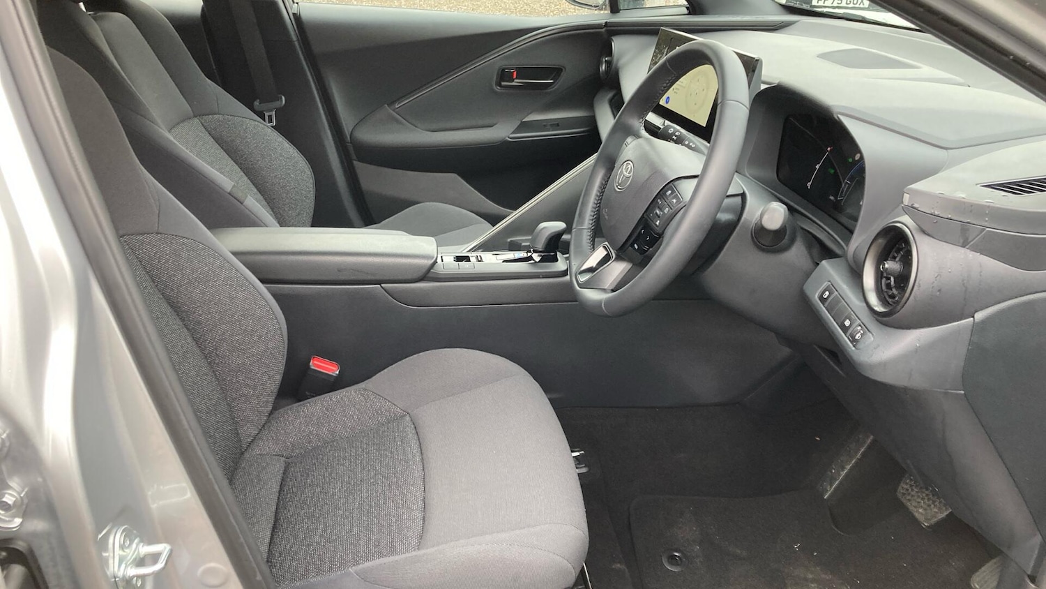 Used Toyota C-HR 2024 for sale - 76781547: Photo 11