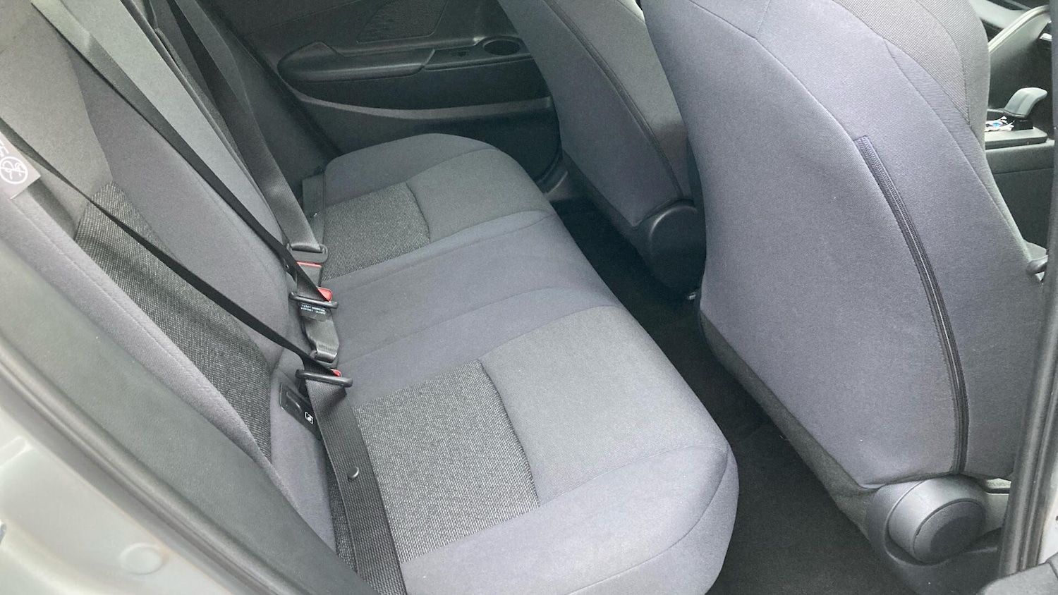 Used Toyota C-HR 2024 for sale - 76781547: Photo 12