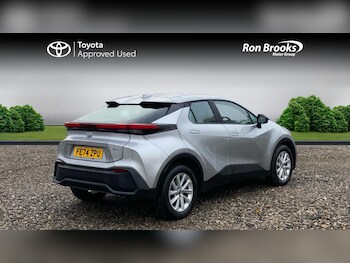 Used Toyota C-HR 2024 for sale - 76781547: Photo