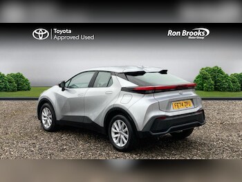 Used Toyota C-HR 2024 for sale - 76781547: Photo