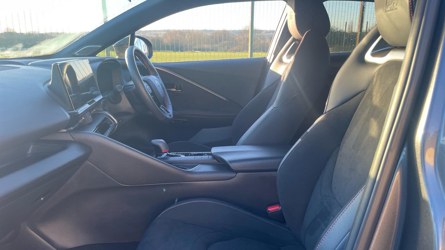 Used Toyota C-HR 2024 for sale - 76786912: Photo 10