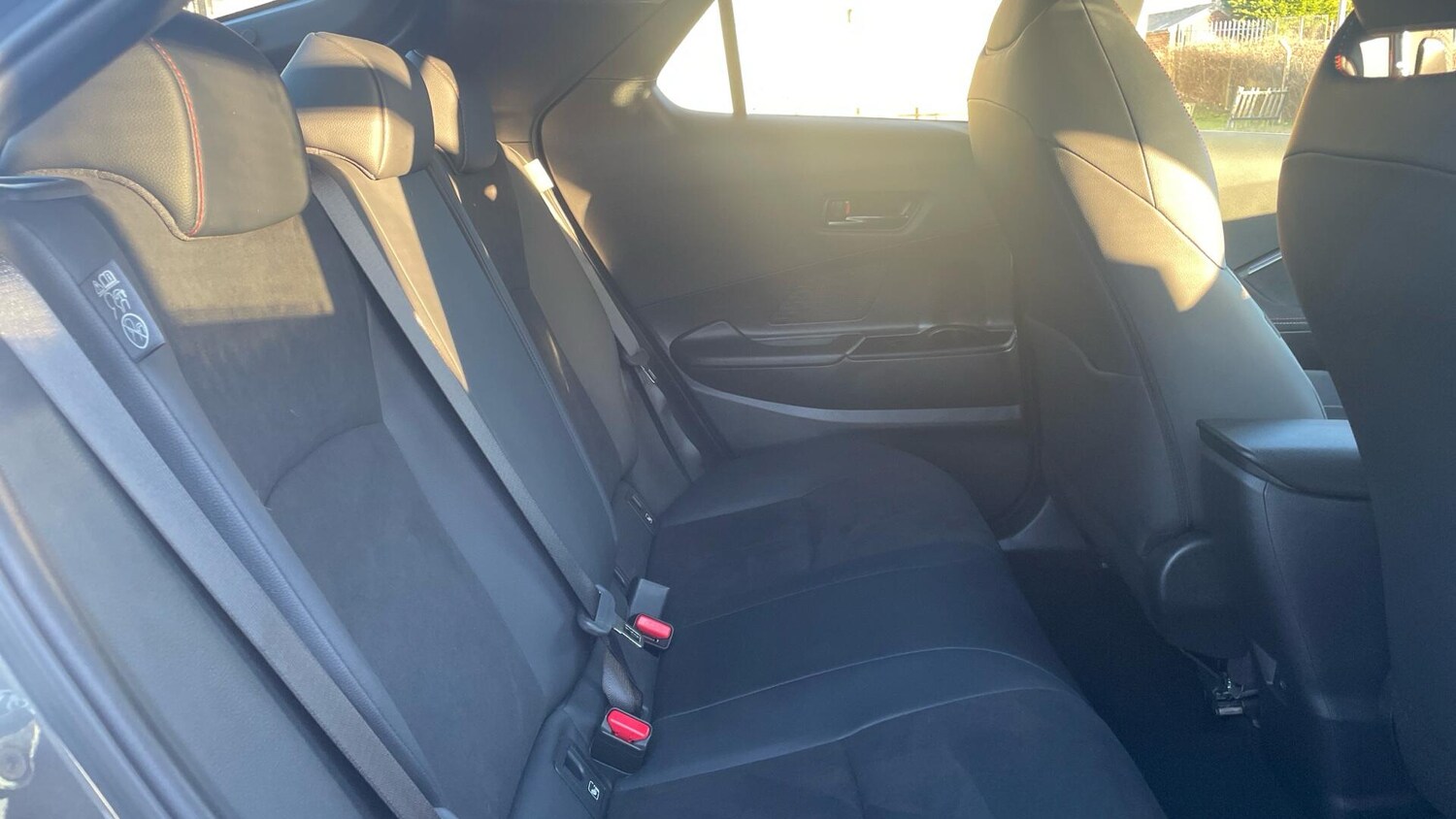 Used Toyota C-HR 2024 for sale - 76786912: Photo 12