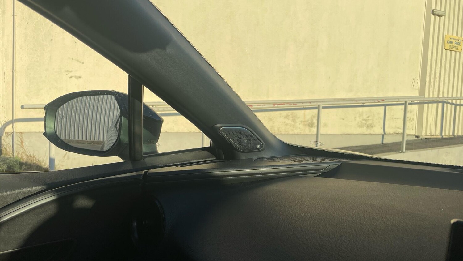 Used Toyota C-HR 2024 for sale - 76786912: Photo 25