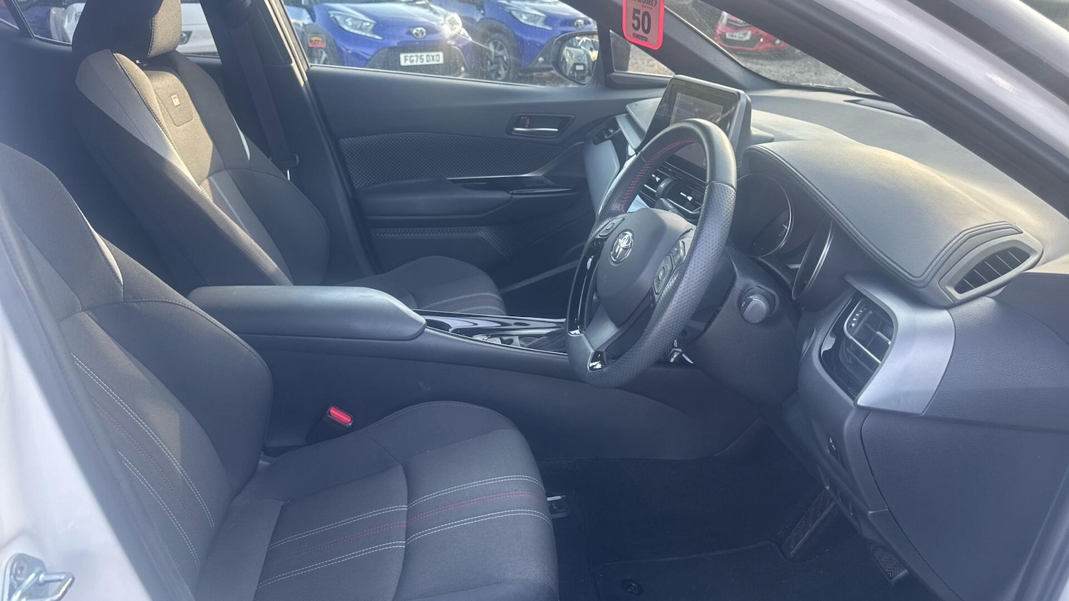 Used Toyota C-HR 2023 for sale - 76179699: Photo 11