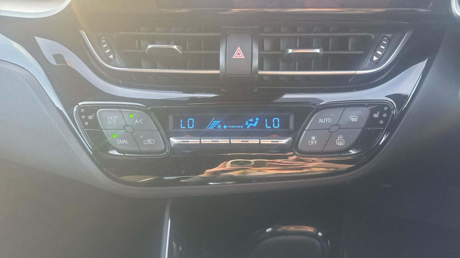 Used Toyota C-HR 2023 for sale - 76179699: Photo 24