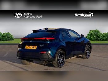 Used Toyota C-HR 2024 for sale - 78318848: Photo