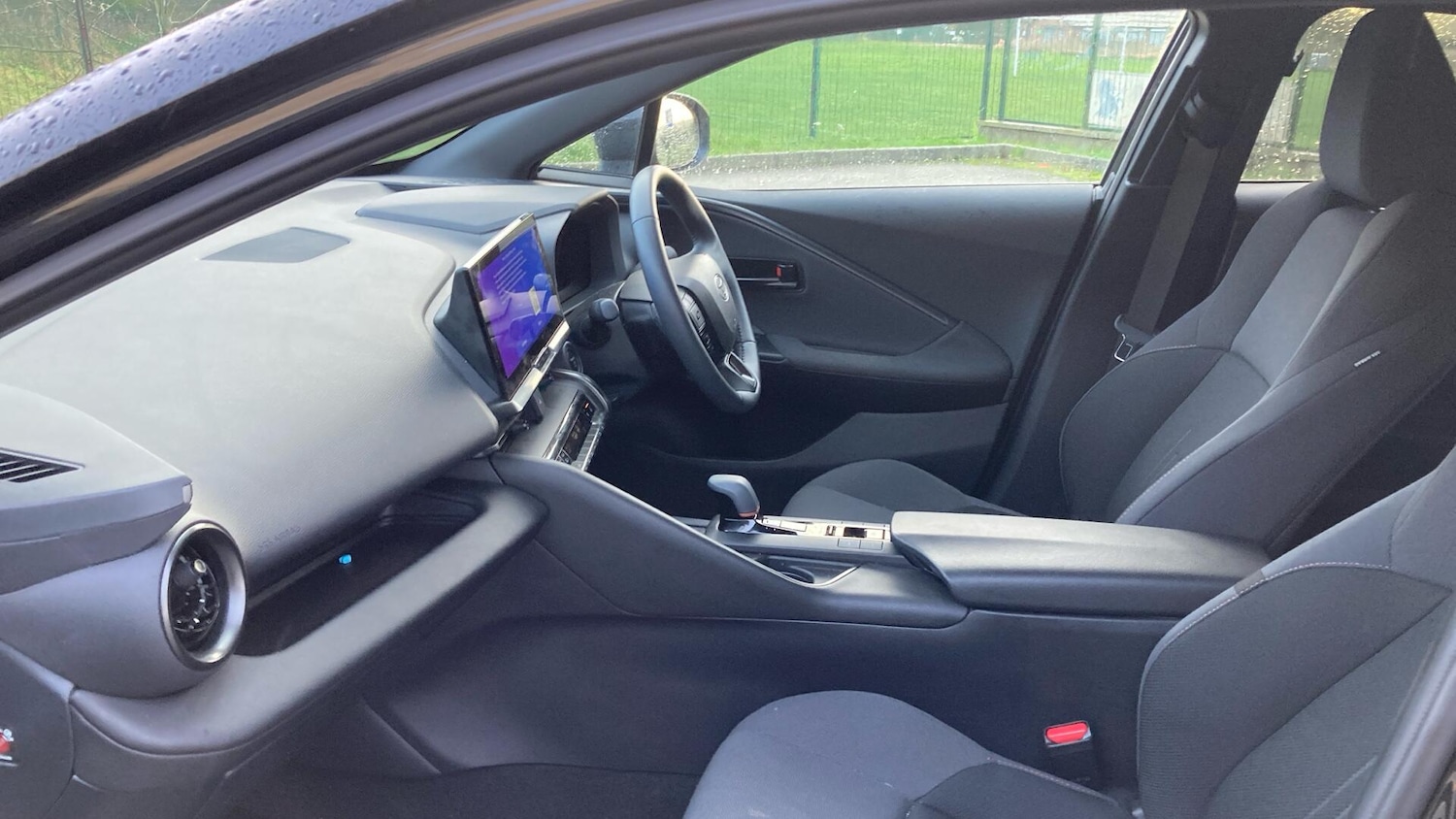 Used Toyota C-HR 2024 for sale - 76823755: Photo 10