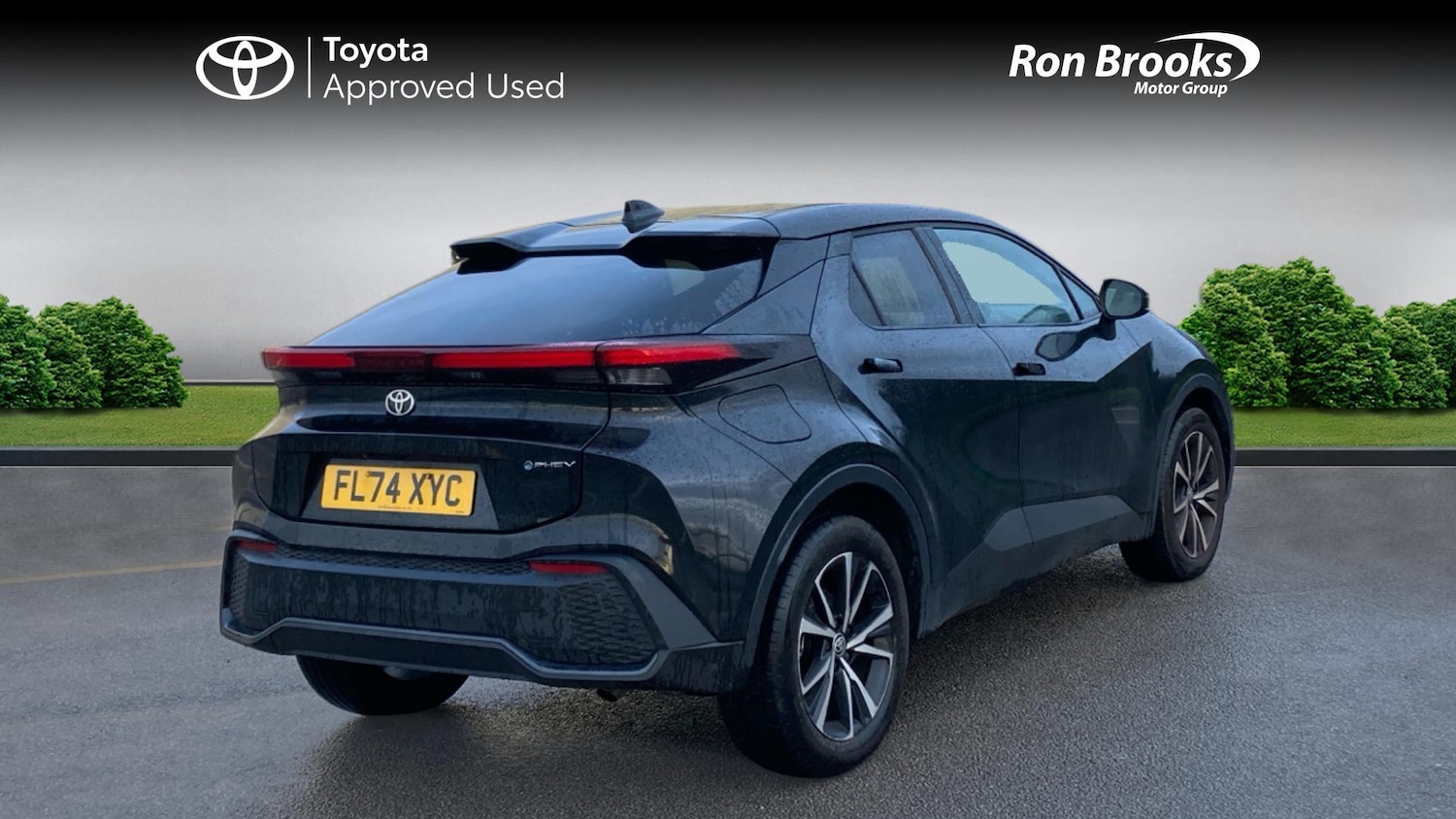 Used Toyota C-HR 2024 for sale - 76823755: Photo 2