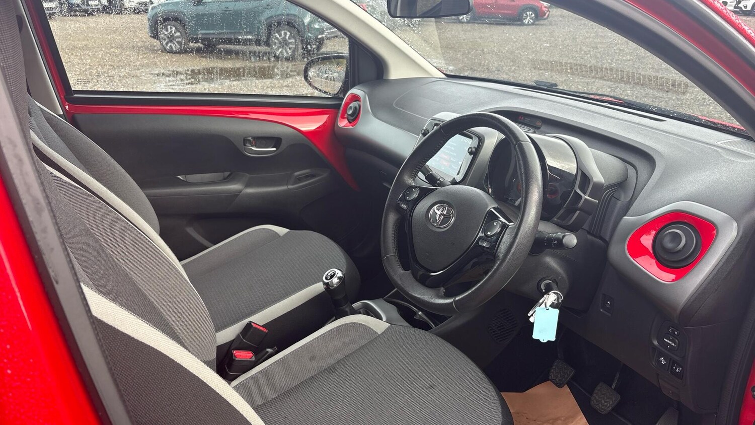 Used Toyota AYGO 2021 for sale - 76499392: Photo 11