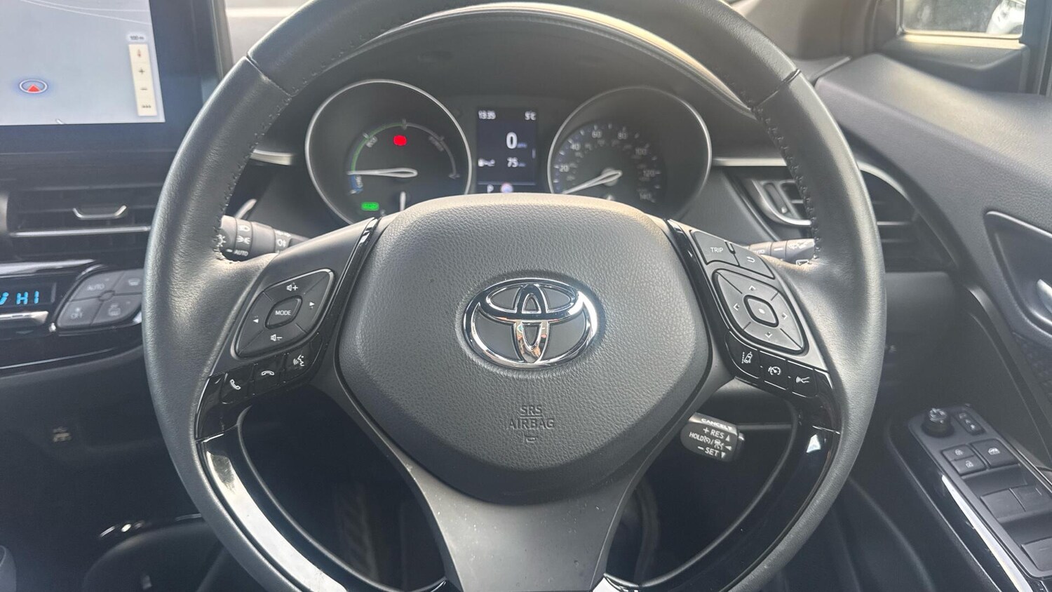 Used Toyota C-HR 2022 for sale - 76633315: Photo 8