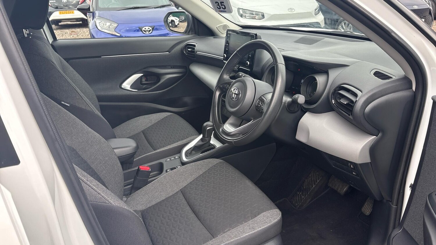 Used Toyota Yaris Cross 2022 for sale - 76121541: Photo 11