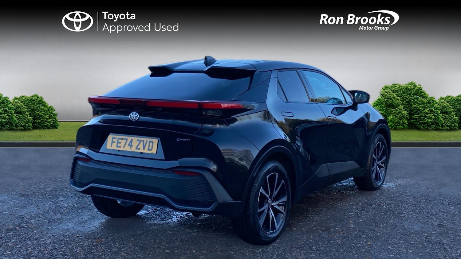 Used Toyota C-HR 2024 for sale - 76781555: Photo 2