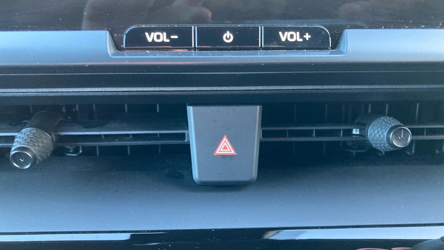 Used Toyota C-HR 2024 for sale - 76781555: Photo 23